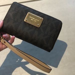 Michael Kors Jet Set wallet